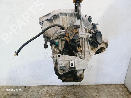 gearbox-renault-megane-iii-hatchback-bz01_-b3_-2008-39448590 main image