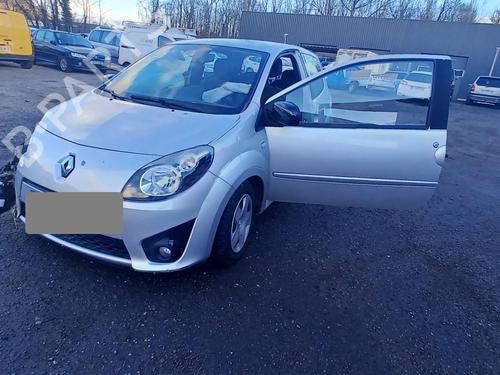 Brugte RENAULT TWINGO II (CN0_) 1.2 16V (CN04, CN0B) 4864732