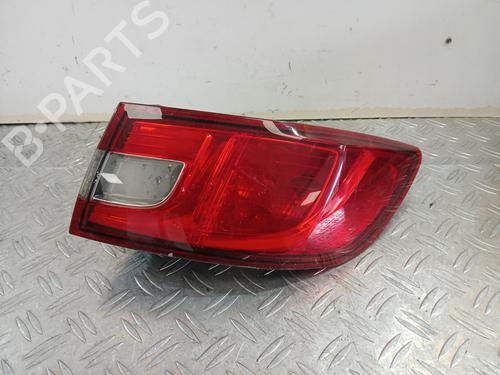 right-taillight-renault-clio-iv-bh_-2012-2013-2014-2015-2016-2017-2018-2019-2020-2021-37366457 main image