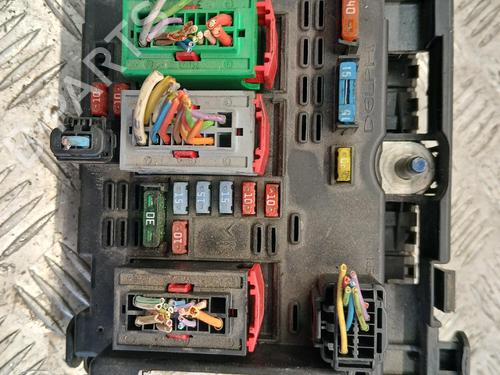 Used Fuse box Fuse box 37766703 37766703