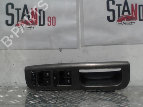 Højre fortil elrude kontakt Højre fortil elrude kontakt VW GOLF IV (1J1) 1.9 TDI (101 hp) 37354257 37354257