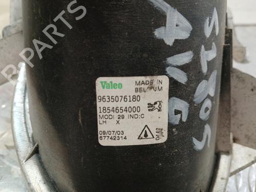 Used Left front fog light Left front fog light 37363440 37363440