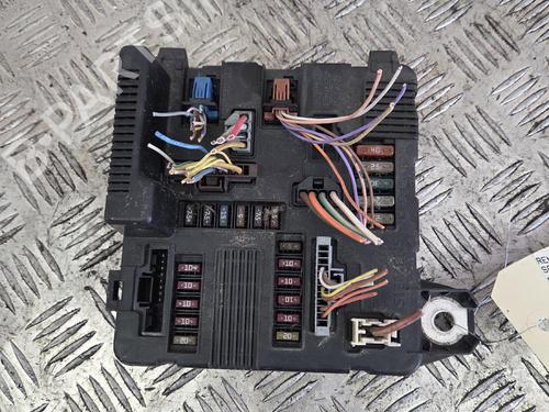 Used Fuse box Fuse box RENAULT SCÉNIC II (JM0/1_) 1.6 (JM0C, JM0J, JM1B) (113 hp) 38596121 38596121