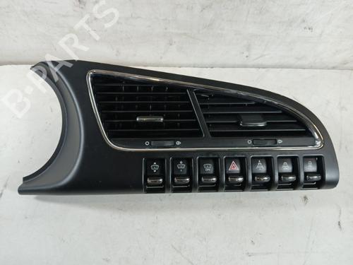 warning-switch-peugeot-3008-i-mpv-0u_-2009-2010-2011-2012-2013-2014-2015-2016-2017-37362902 main image