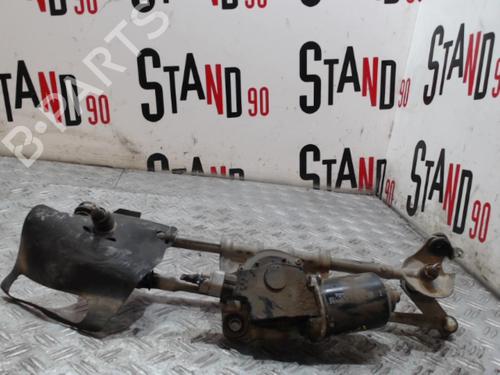 Used Front wiper motor Front wiper motor TOYOTA YARIS (_P1_) 1.3 (SCP12_, SCP13_, SCP12R, SCP13R) (87 hp) 37355310 37355310