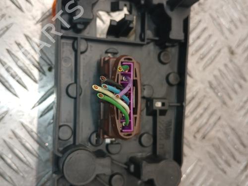 Used Lamp holder Lamp holder PEUGEOT 406 Coupe (8C) 2.2 HDI (133 hp) 39702413 39702413