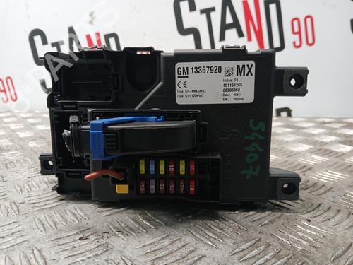 Used Fuse box Fuse box 37372055 37372055