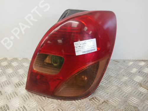 right-taillight-toyota-corolla-verso-_e12_-2001-2002-2003-2004-2005-2006-2007-37375542 main image