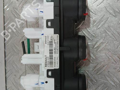 climate-control-renault-clio-v-b7_-2019-37746199 main image