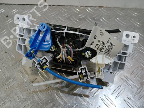 climate-control-dacia-duster-hs_-2010-2011-2012-2013-2014-2015-2016-2017-2018-37363896 main image