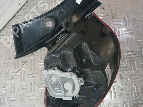 right-taillight-alfa-romeo-giulietta-940_-2010-2011-2012-2013-2014-2015-2016-2017-2018-2019-2020-37360292 main image