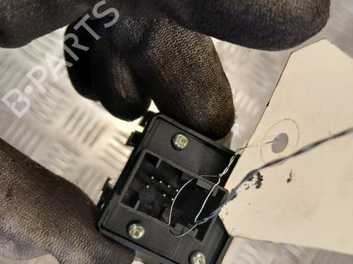 switch-citroen-c4-picasso-i-mpv-ud_-2006-2007-2008-2009-2010-2011-2012-2013-2014-2015-37374258 main image