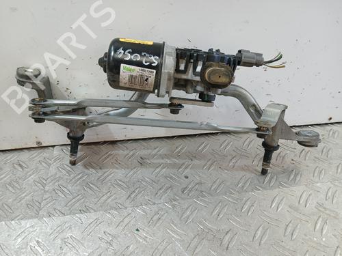 front-wiper-motor-renault-clio-iv-bh_-2012-2013-2014-2015-2016-2017-2018-2019-2020-2021-37365379 main image