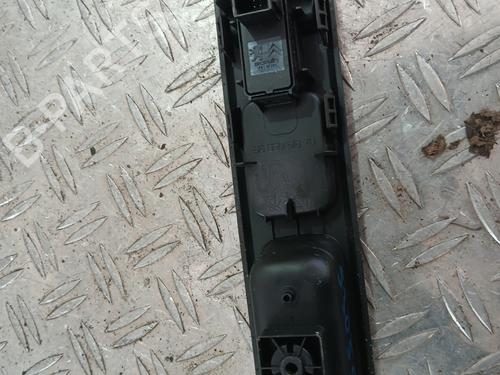 Right front window switch PEUGEOT 5008 (0U_, 0E_) 1.6 HDi | BP37365081I26 - Image 2
