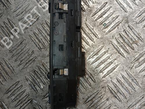 Fensterheberschalter links vorne für Fensterheberschalter links vorne 37371880 37371880