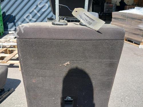 Used Rear seat Rear seat 38940457 38940457