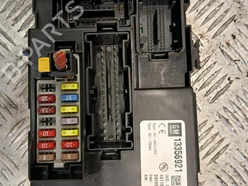 Fuse box OPEL MERIVA B MPV (S10) 1.7 CDTI (75) | BP38186670E1 - Image 3