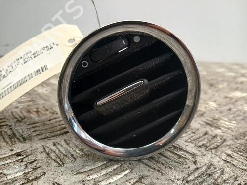 Luftventil FIAT 500 (312_) 1.2 (312AXA1A) | BP38940544I21 - Image 2