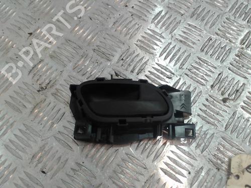 Used Front left interior door handle Front left interior door handle 37353190 37353190