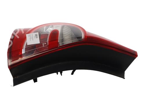 left-taillight-dacia-sandero-2008-37347597 main image