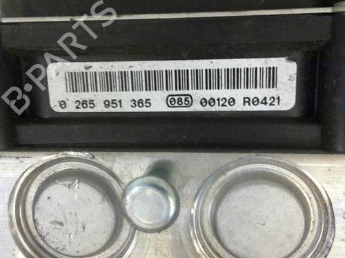 ABS pump PEUGEOT 807 (EB_) 2.2 HDi | BP37299798M43 - Image 2