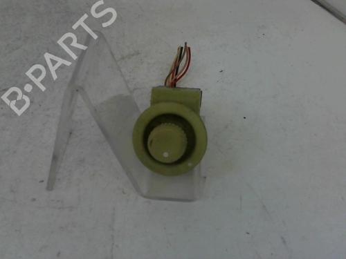 Comando specchietti Comando specchietti RENAULT TWINGO I (C06_) [1993-2012] 37300379 37300379