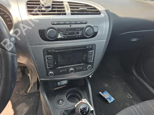Right headlight SEAT LEON (1P1) 1.6 TDI | BP38586009C29 - Image 8