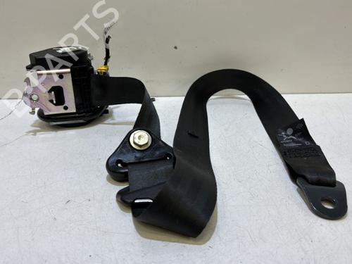 front-right-seatbelt-dacia-duster-hs_-2010-2011-2012-2013-2014-2015-2016-2017-2018-37323289 main image