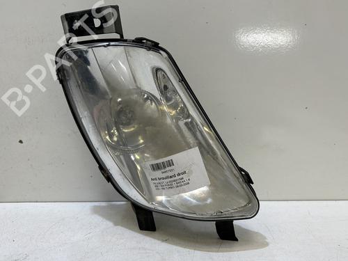 Used Right front fog light Right front fog light 37325801 37325801