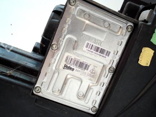 Left headlight CITROËN C8 (EA_, EB_) 2.0 HDi 135 | BP37309084C28 - Image 2