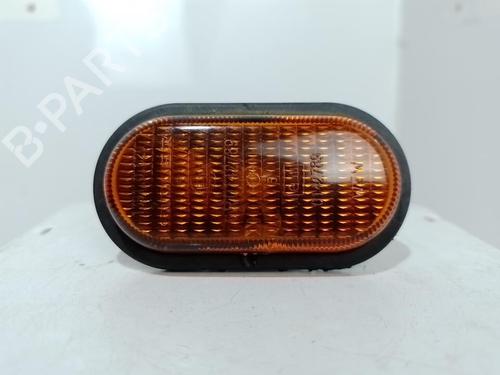 Blinker vorne rechts für Blinker vorne rechts 37312474 37312474
