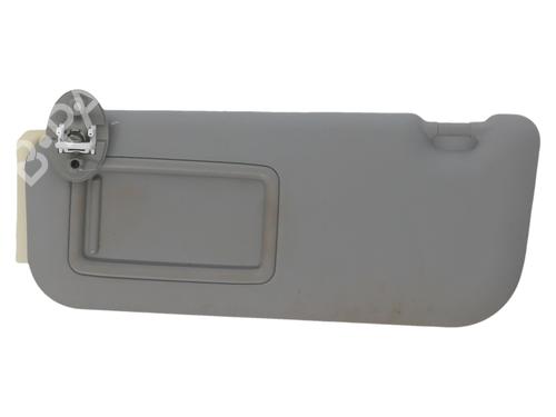 left-sun-visor-toyota-yaris-_p21_-_pa1_-_ph1_-2020-37753552 main image