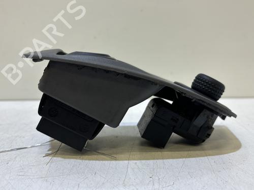 Left front window switch RENAULT MEGANE I Coach (DA0/1_) 1.6 16V (DA0B, DA04, DA11) | BP37325475I27 - Image 2
