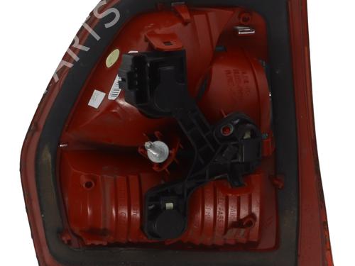 right-tailgate-light-citroen-c5-iii-break-rw_-2008-2009-2010-2011-2012-2013-2014-2015-2016-2017-37347061 main image