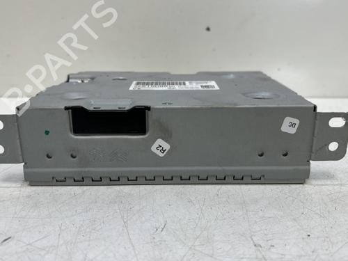 Used Radio Radio 37324061 37324061