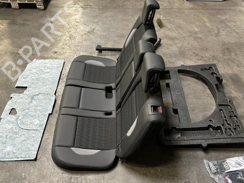 Used Rear seat Rear seat 37622317 37622317