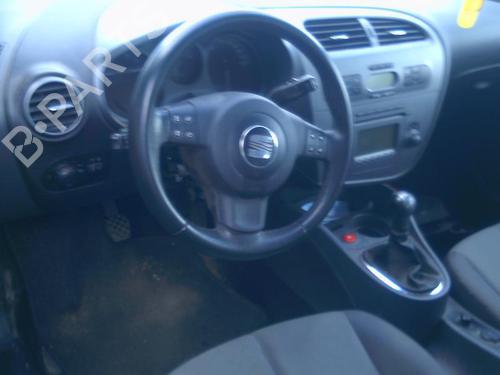Front wiper motor SEAT LEON (1P1) 1.9 TDI | BP37307288M29  - Image 6