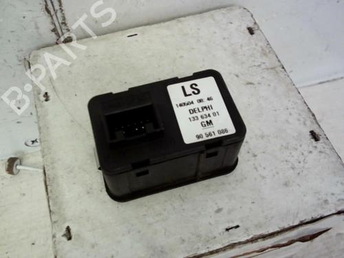 Used Left front window switch Left front window switch 37305646 37305646