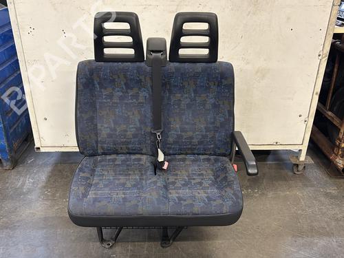 Used Right front seat Right front seat 37615842 37615842