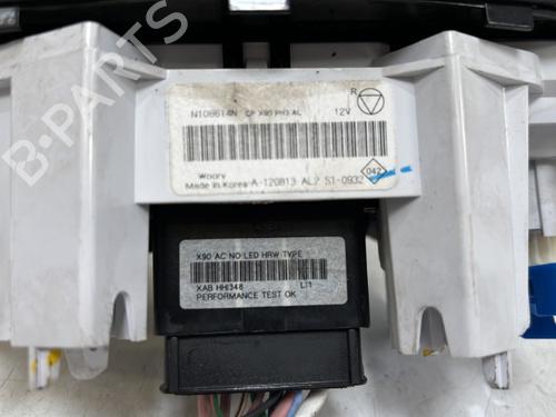 climate-control-dacia-duster-hs_-2010-2011-2012-2013-2014-2015-2016-2017-2018-37323290 main image
