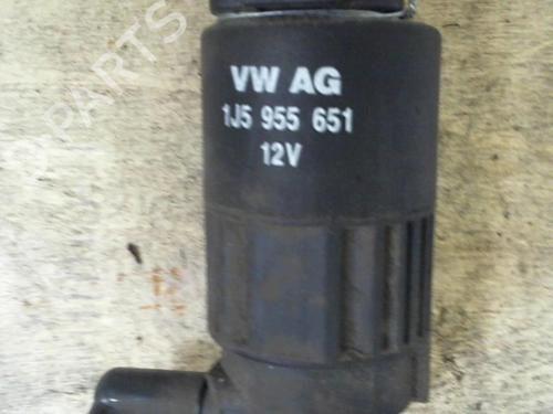 washer-pump-vw-bora-i-1j2-1998-1999-2000-2001-2002-2003-2004-2005-2006-2007-2008-2009-2010-2011-2012-2013-37300019 main image