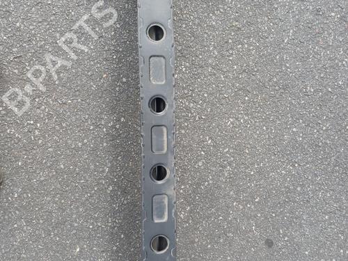 Used Rear bumper reinforcement Rear bumper reinforcement 37335002 37335002