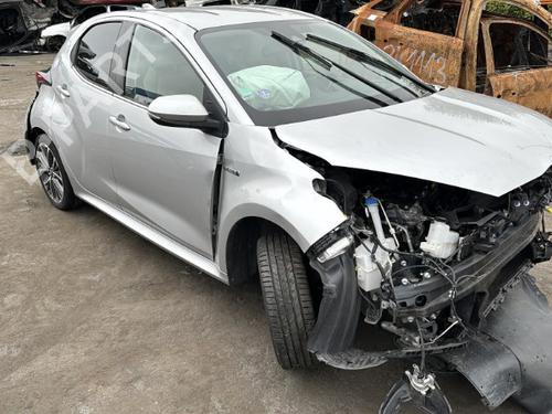 Brugte TOYOTA YARIS (_P21_, _PA1_, _PH1_) 1.5 Hybrid (MXPH10, MXPH11) 4839020