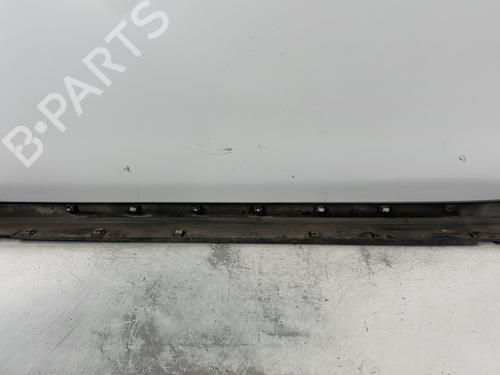 Used Right sideskirt Right sideskirt 37531927 37531927