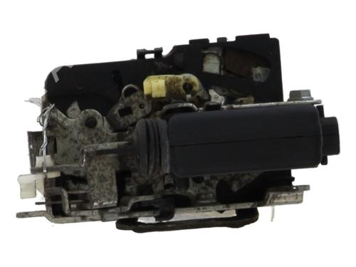 rear-left-lock-dacia-sandero-2008-37330577 main image