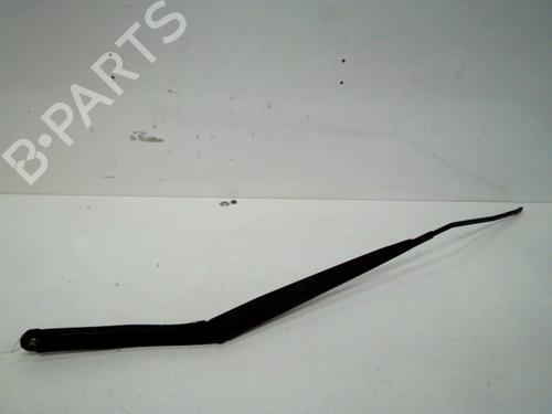 front-windshield-wiper-arm-renault-clio-iv-bh_-2012-2013-2014-2015-2016-2017-2018-2019-2020-2021-37310604 main image