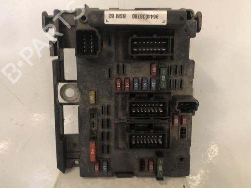 Used Fuse box Fuse box 37308775 37308775