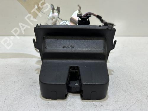 tailgate-lock-skoda-octavia-iii-combi-5e5-5e6-2012-2013-2014-2015-2016-2017-2018-2019-2020-37323939 main image