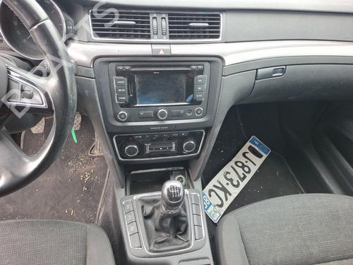 Headlight switch SKODA SUPERB II Estate (3T5) 1.6 TDI | BP37332979I24 - Image 8