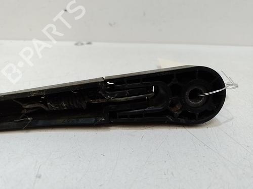 Used Rear windshield wiper arm Rear windshield wiper arm 37313705 37313705